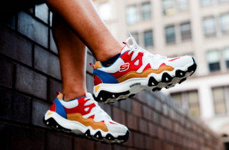  Skechers,   ?